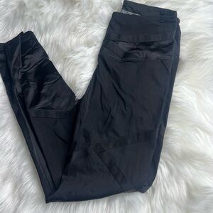 Victoria's Secret Sports Black Mesh Leggings Size Medium